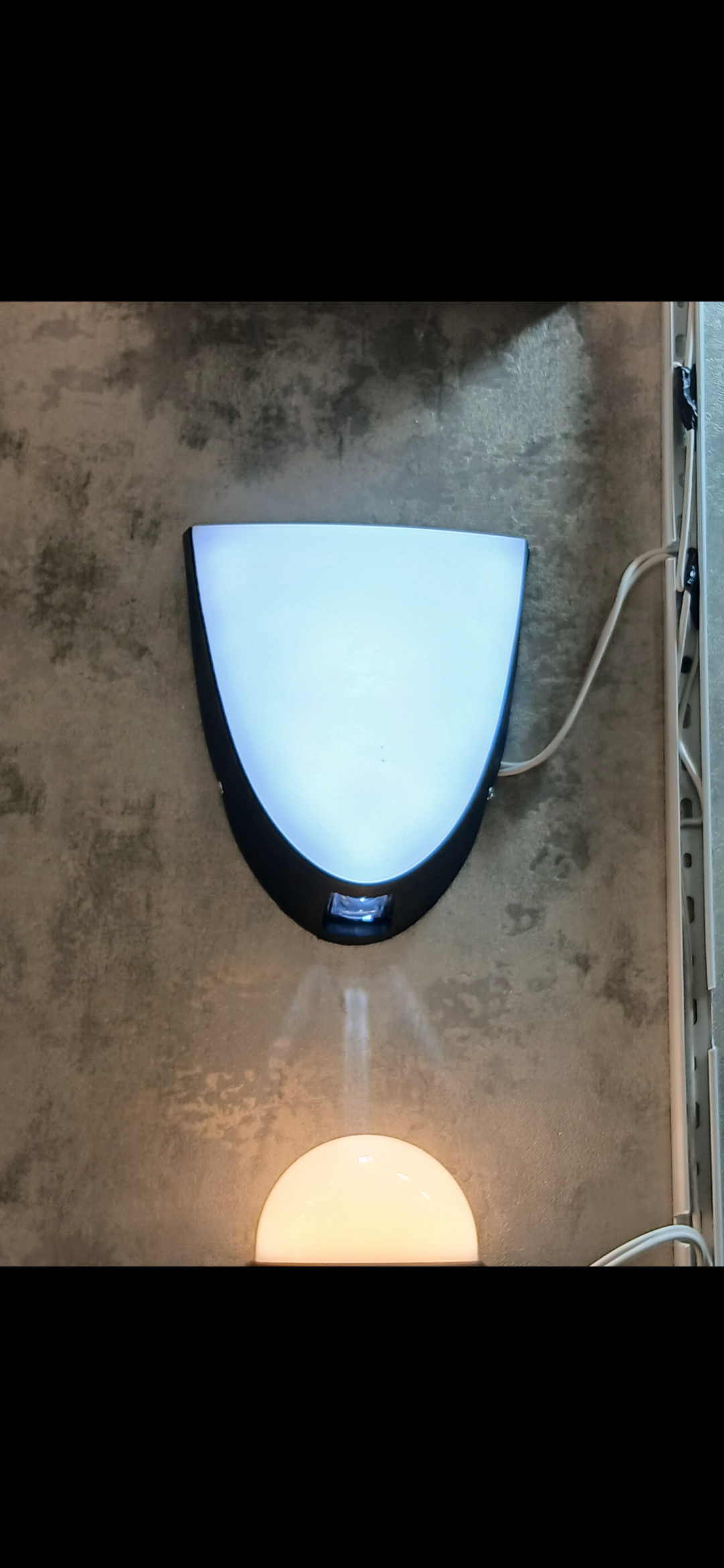 دکوراتیو واتر پروف